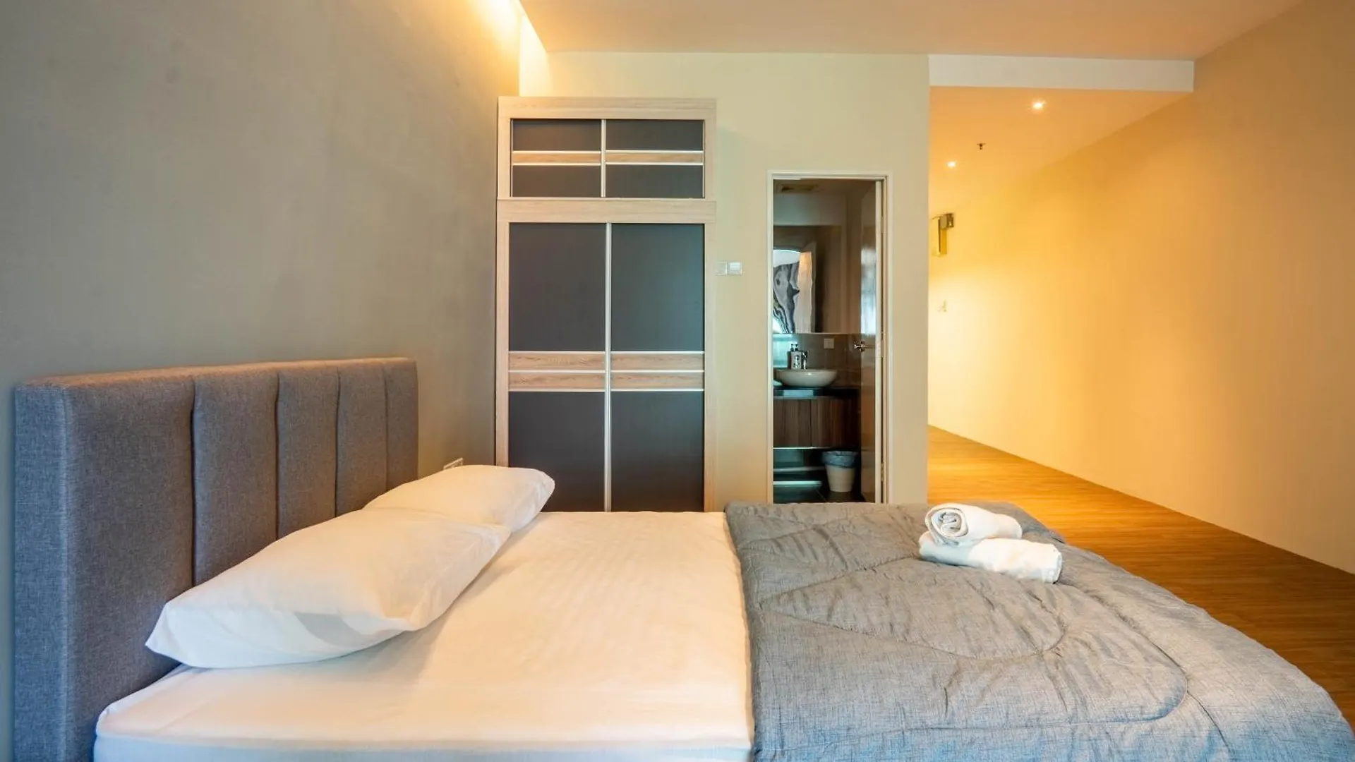 Ferienwohnung Bangsar Trade Centre By Airhost Kuala Lumpur